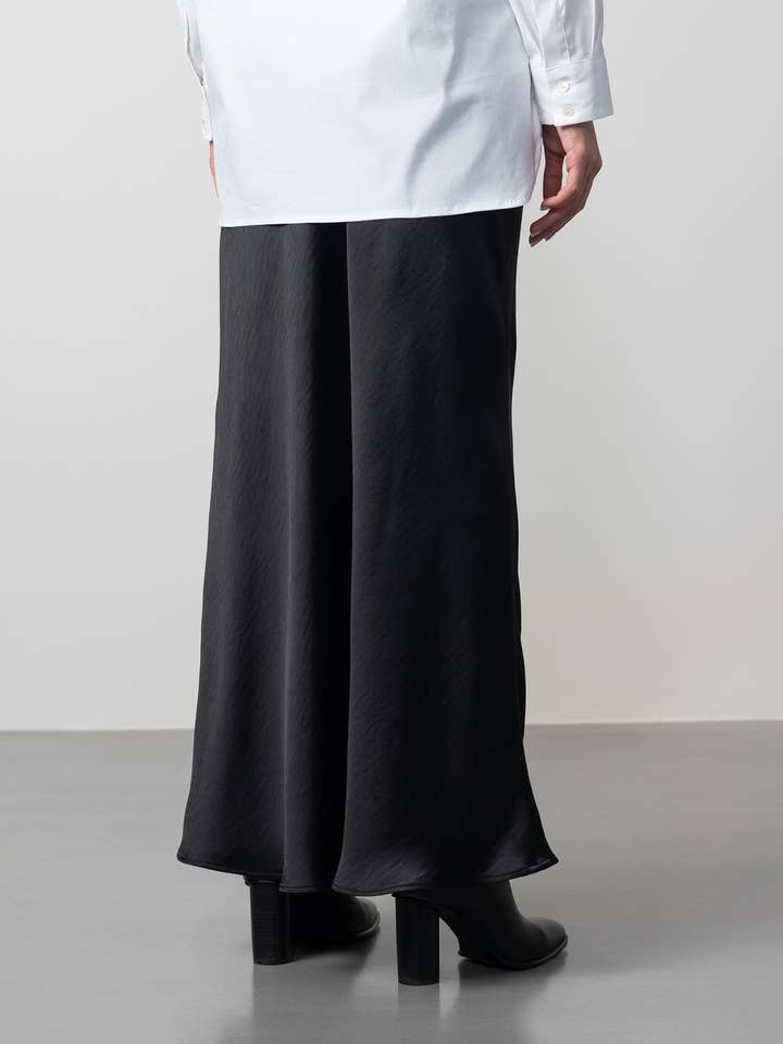 Etiem - Wholesale Skirt - Women's - Satin Midi Skirt8