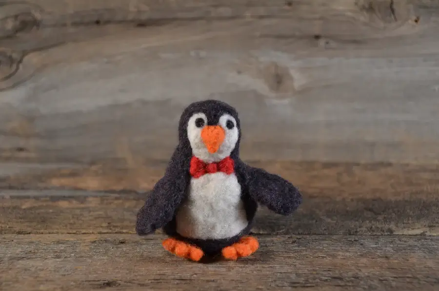 The General Bean – Kit de costura artesanal por atacado – Kit de Feltragem com Agulha - Ornamento de Pinguim - Artesanato de Pássaro1