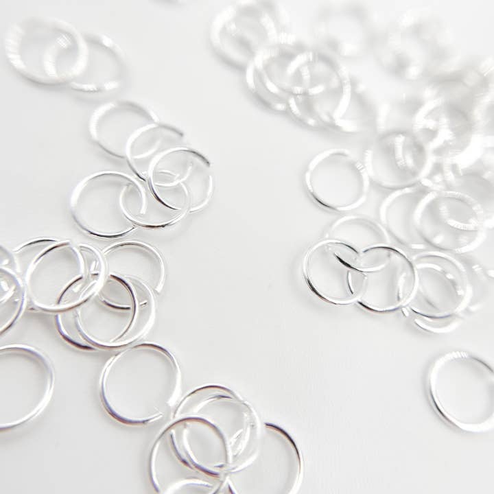 MFT050DE4. Anneau de jonction ouvert en argent sterling blanc 4MM 24Gauge pour la vente par Tresor Jewelry Inc.