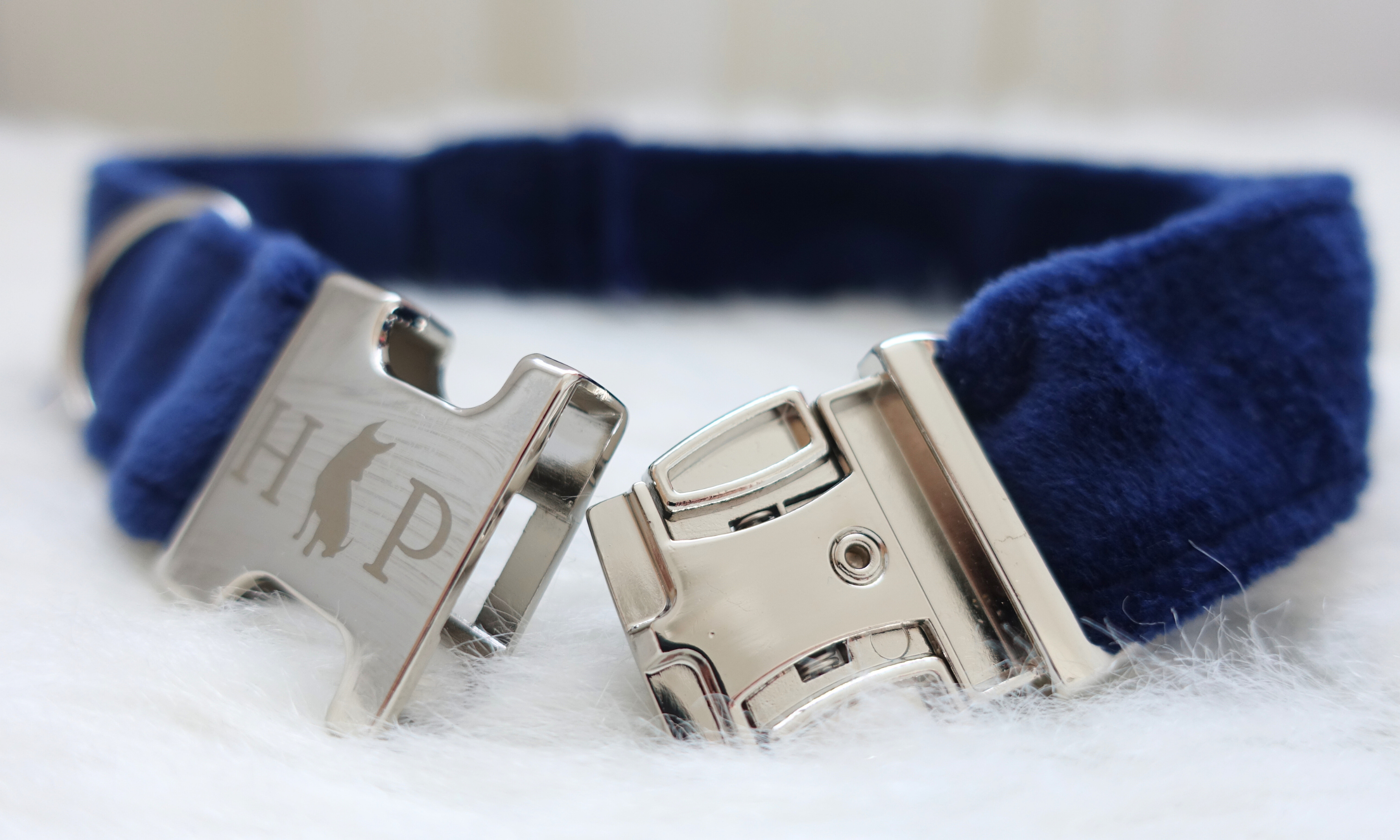 Hillfoot & Paws – wholesale Pet collar – Dog – Handcrafted Luxury Velvet Dog Collar - Blue1