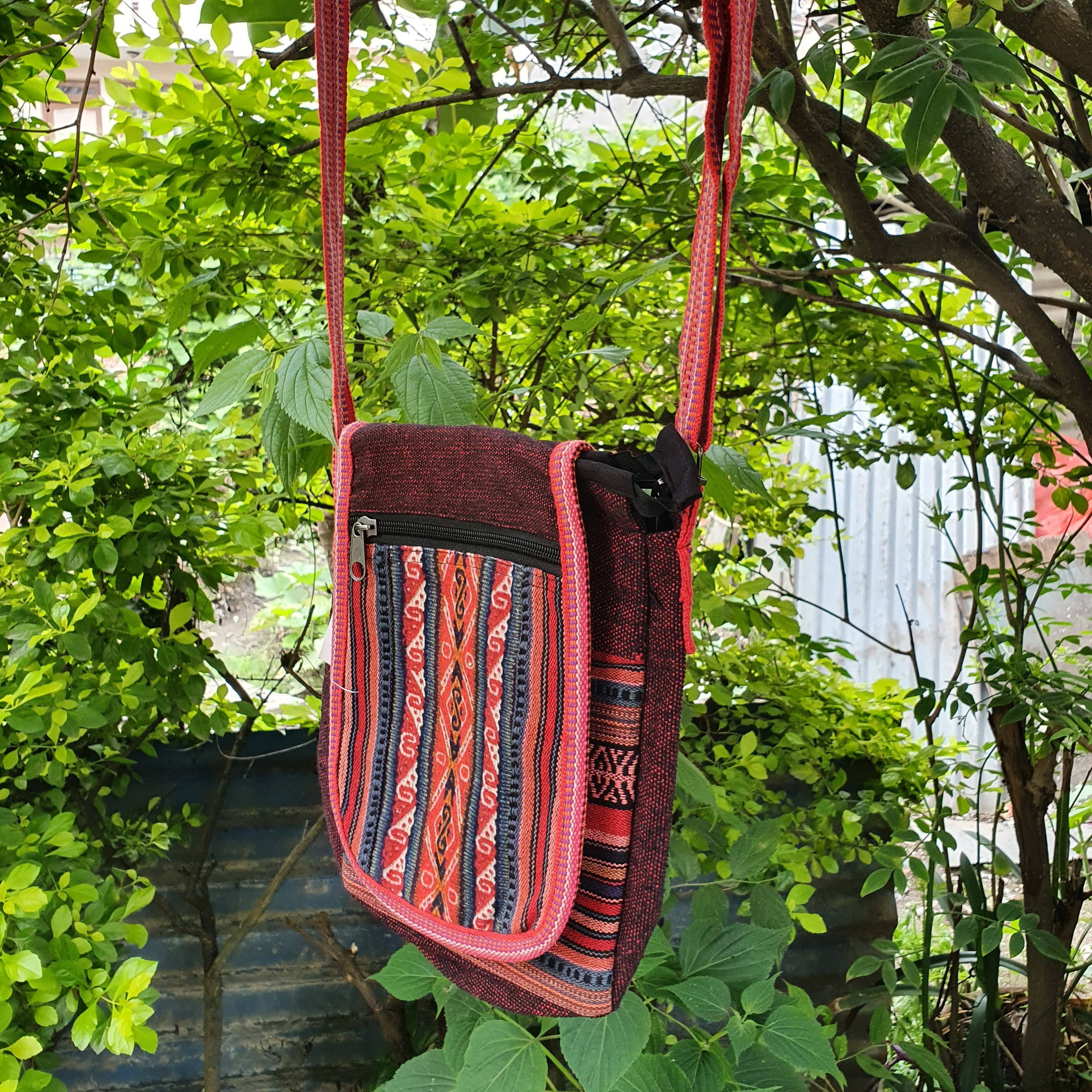 Fwosi – Engroshandel Crossbodytaske - Dame – Hippie taske, Bomuld Skuldertaske. Håndlavet patchwork taske1