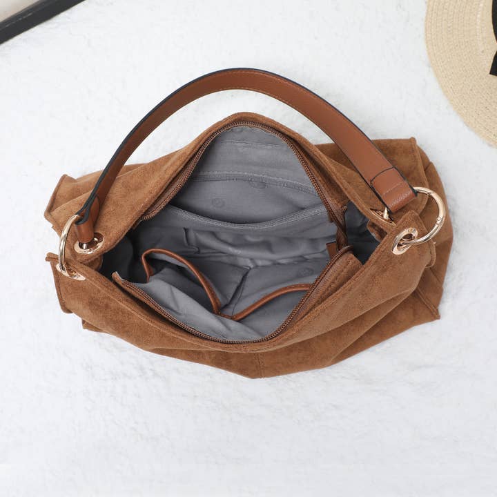 House of Milano – wholesale Shoulder bag – women's – 25453 Vegan Suede Slouch Bag8