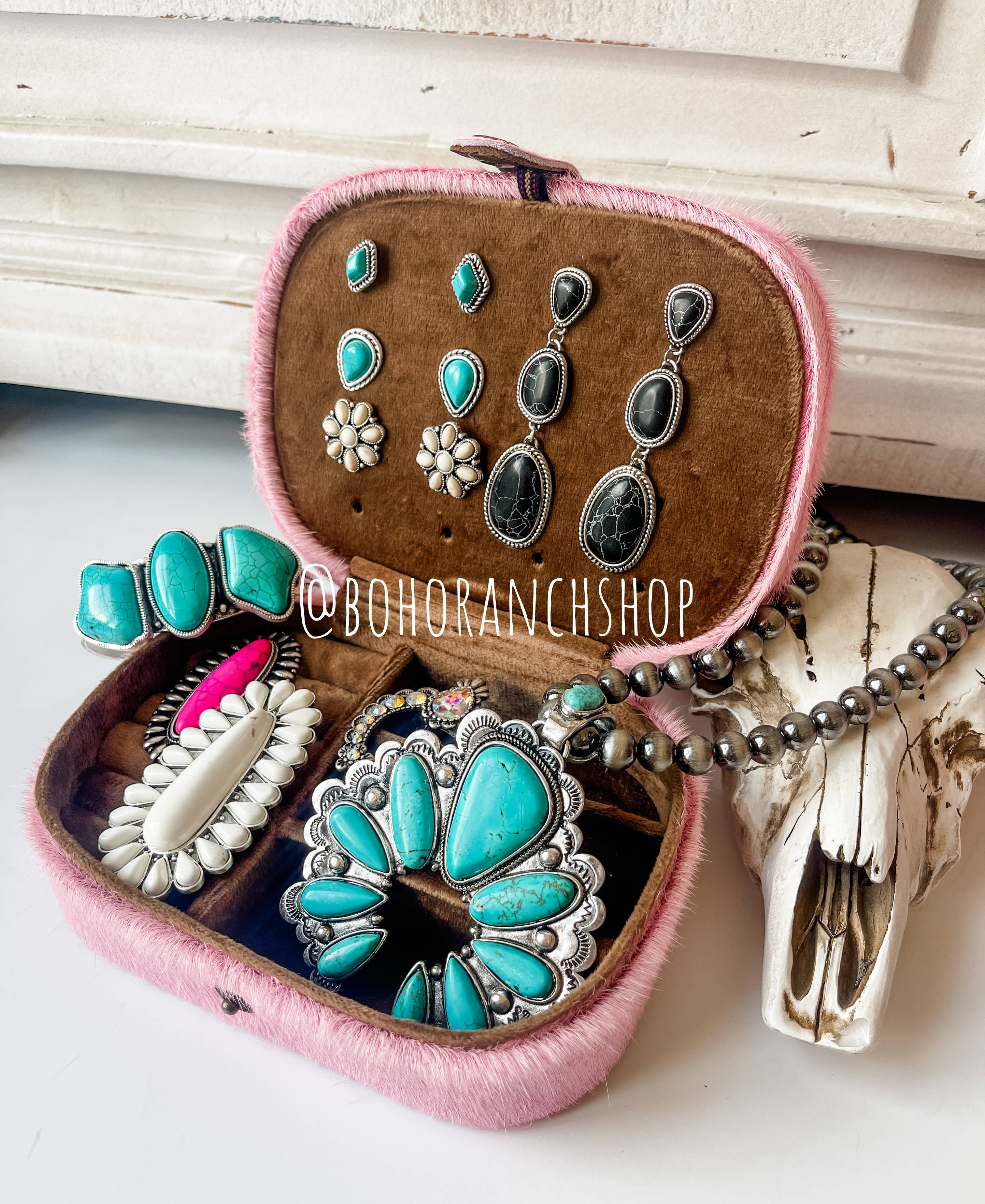 Boho Ranch Shop – wholesale Jewellery box/organiser – Western Cowhide Jewelry Storage Travel Box2