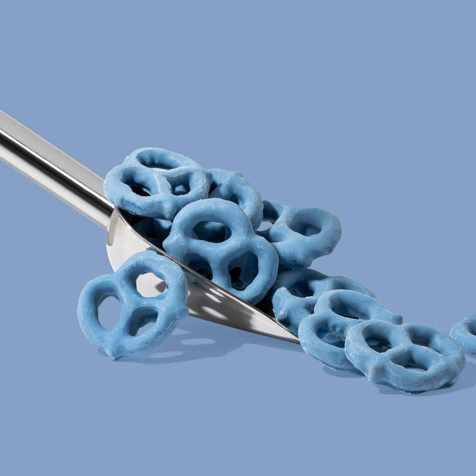 Doscher's Candy - Wholesale Chocolate Covered Sweets - Blueberry Yogurt Pretzels2