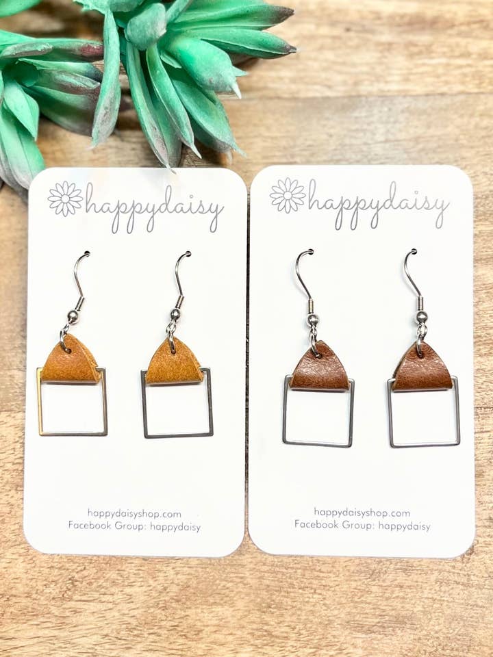 Pendientes cuadrados tipo «miniaros» de acero inoxidable con lengüetas de cuero para venta al por mayor de happydaisy