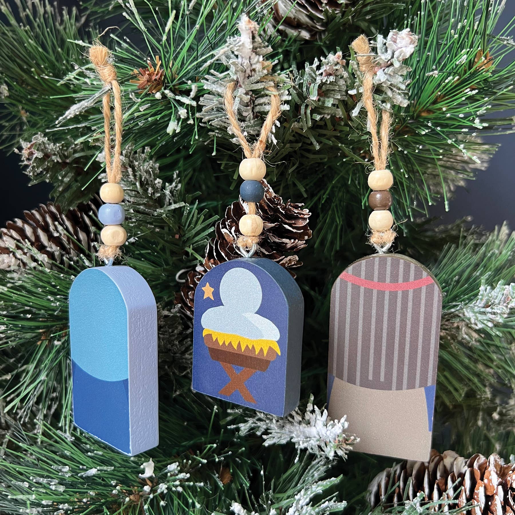 Abbey + CA Gift – wholesale Prydnadsset – Heliga familjeprydnader 2