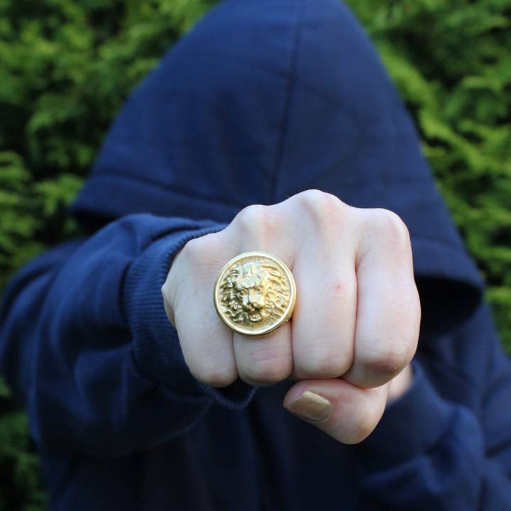 Heart Of Lion Guldring för wholesale av Maral Kunst