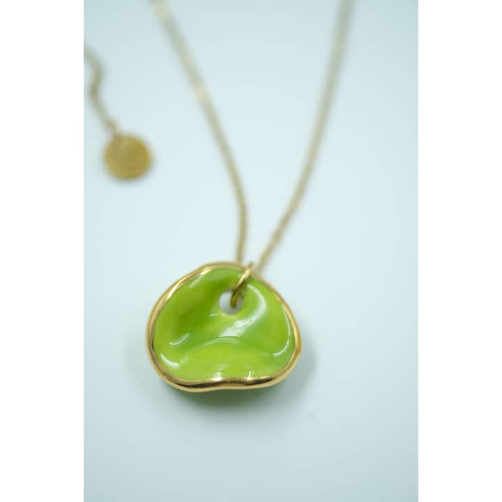 Ciondolo piccolo ondulato in ceramica per la vendita all'ingrosso da parte di MAXIMILIANAS