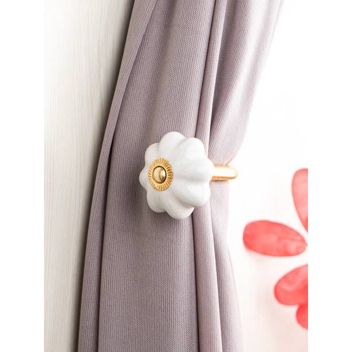 KNOBCO - Wholesale Knob/Pull - White Color Solid Flower Shape Design Curtain Tie Back Hook Rustic Bathroom Towel Hook Antique Hook (Set of 2)7