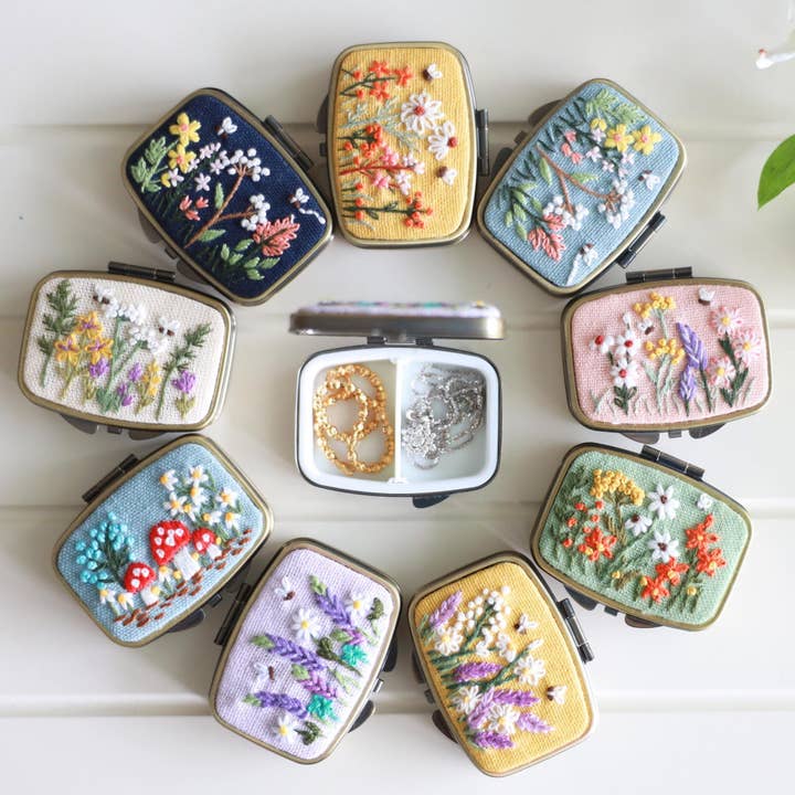 Finer Embroidery - Wholesale Jewellery box/organiser - Mini Floral Embroidered Jewelry Box with Mirror7