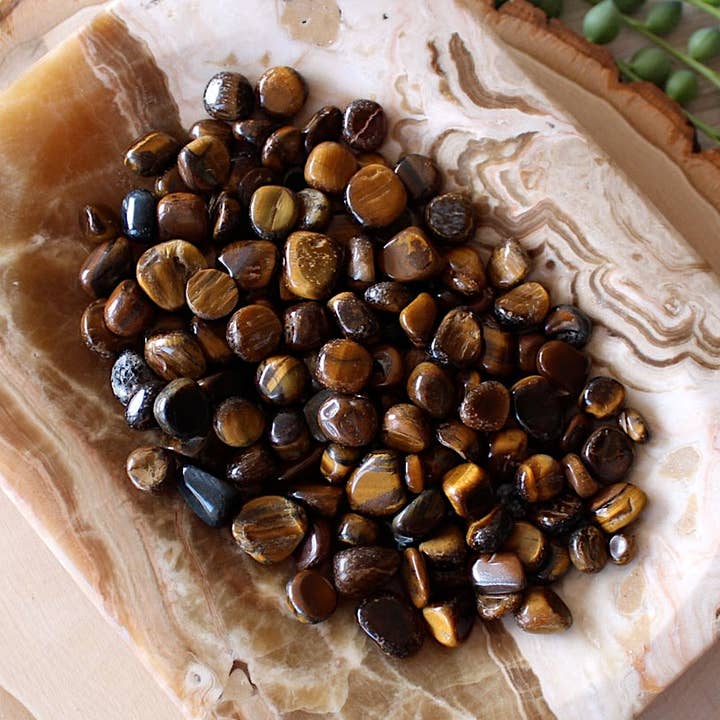 Patatine burattate Tiger's Eye (xs) Sacchetto da 4oz (Crystals & Stones) per la vendita all'ingrosso da parte di Pebble House