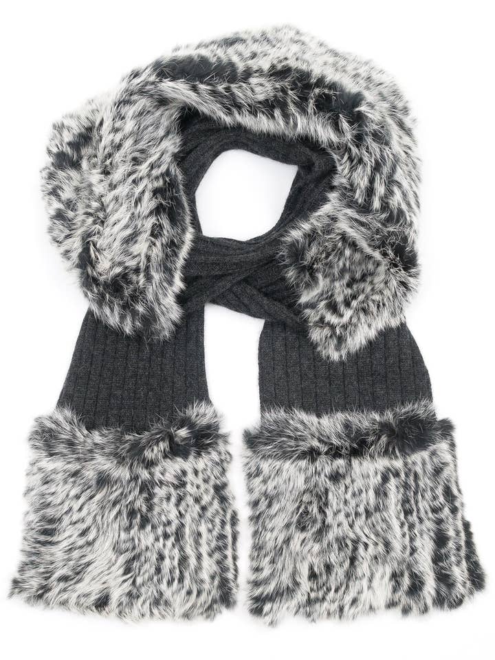 Lucid Fur Geblokkeerde Sjaal met Zakken voor wholesale door QUINN