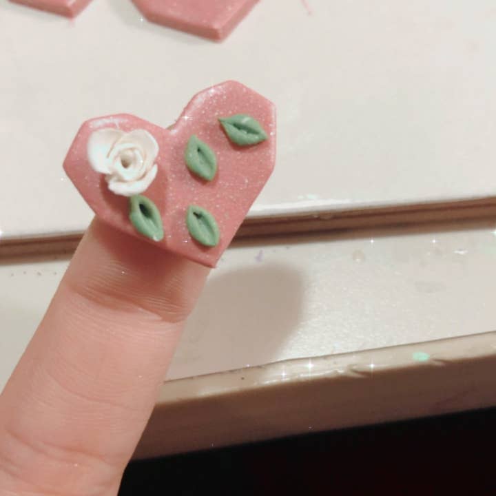 Curlyygurljewels - Wholesale Stud/Post Earrings - Falling for you