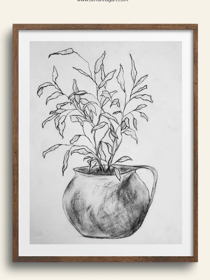 Alte Steinvase - Kohlezeichnung Kunstdruck für den Großhandel von Terrah Ray Fine Art Studio