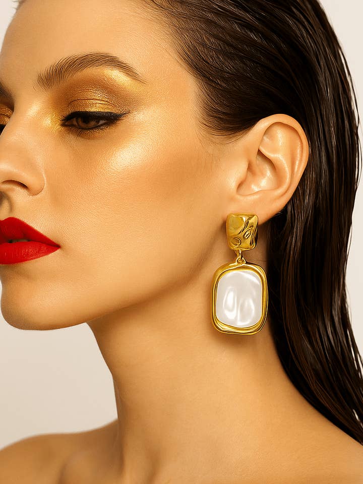 Orecchino Lorena 18K per la vendita all'ingrosso da parte di Madmoizelle Closet