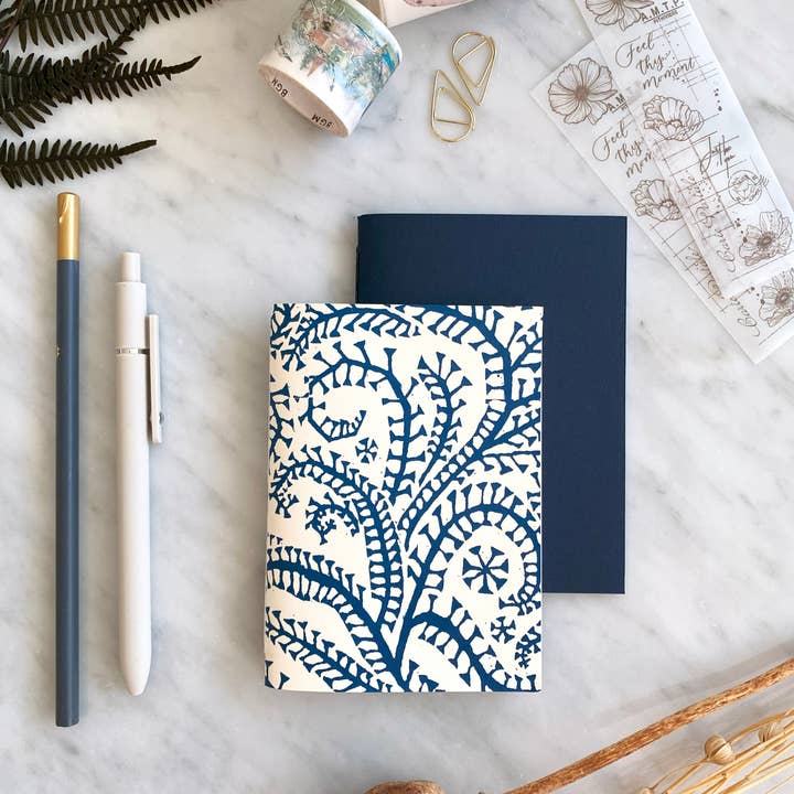 PAPERCROWN NI – wholesale Anteckningsbok – Resedagbok Passinsatser - Marinmönstrad