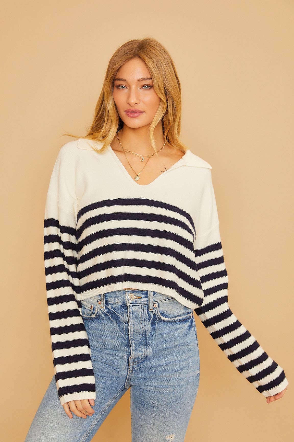 Baevely by Wellmade USA – Großhandel Strickpullover – Damen – KURZ GESCHNITTENER PULLOVER0