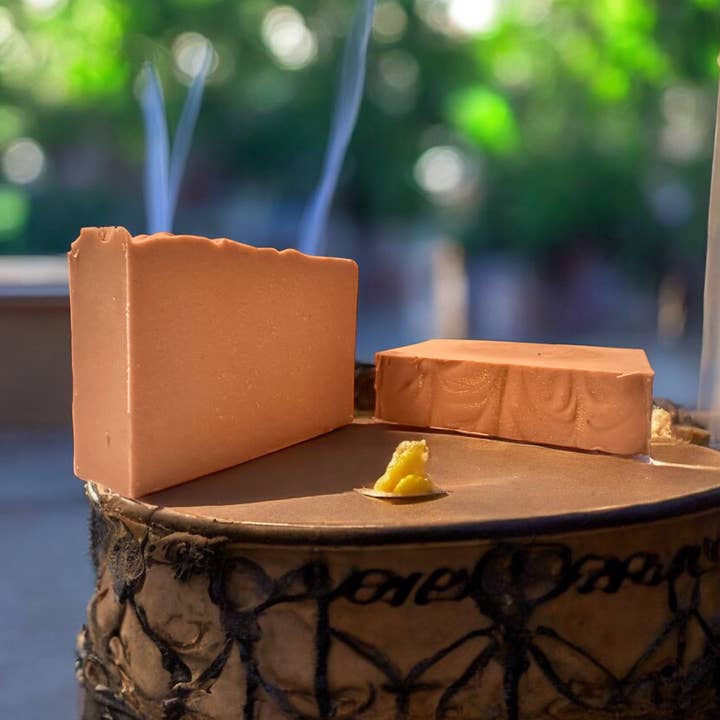 Røgelse & Myrra Bar Sæbe for engroshandel hos Serrenta