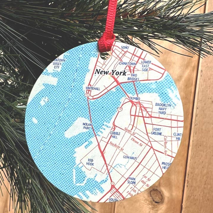 Jupiloom – Großhandel Verzierung – Personalisierte Landkarte — Kreis-Ornament aus Aluminium — an jedem Ort!