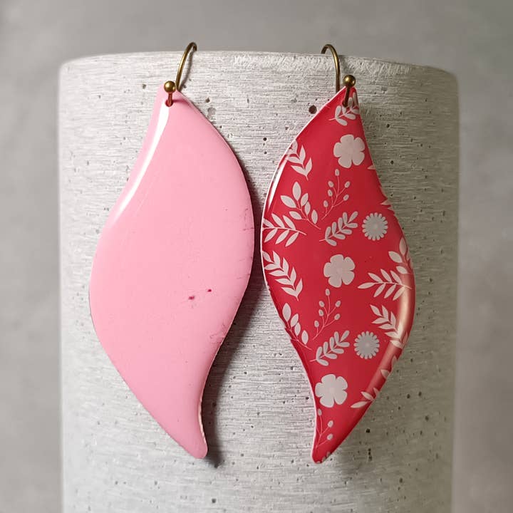 Brincos reversíveis Angers — padrão floral 1252 por atacado de une Hirondelle sous le Tilleul