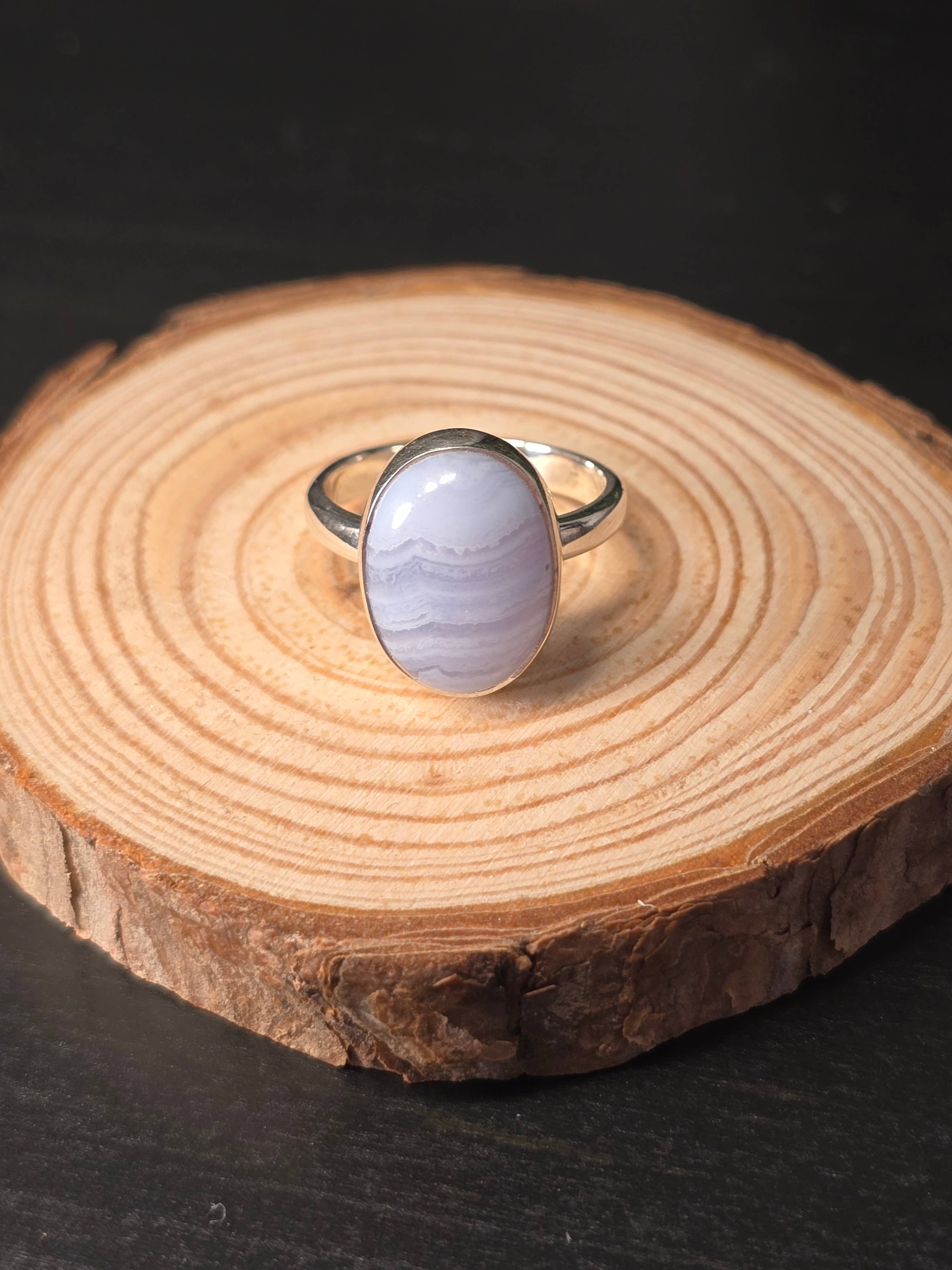 Crystal Cove Minerals – wholesale Cocktail/statement ring – Blue Lace Agate Sterling Silver Ring - 4.5g - UK N2