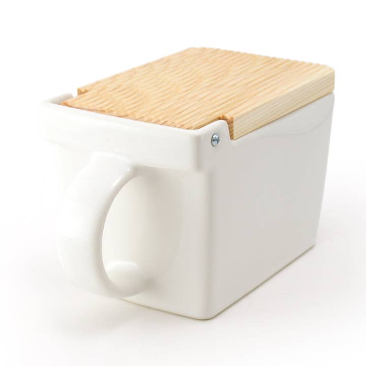 ZERO JAPAN USA - Wholesale Salt & Pepper Shaker Set - Bee House Ceramic Salt Box With Wooden Lid - White0