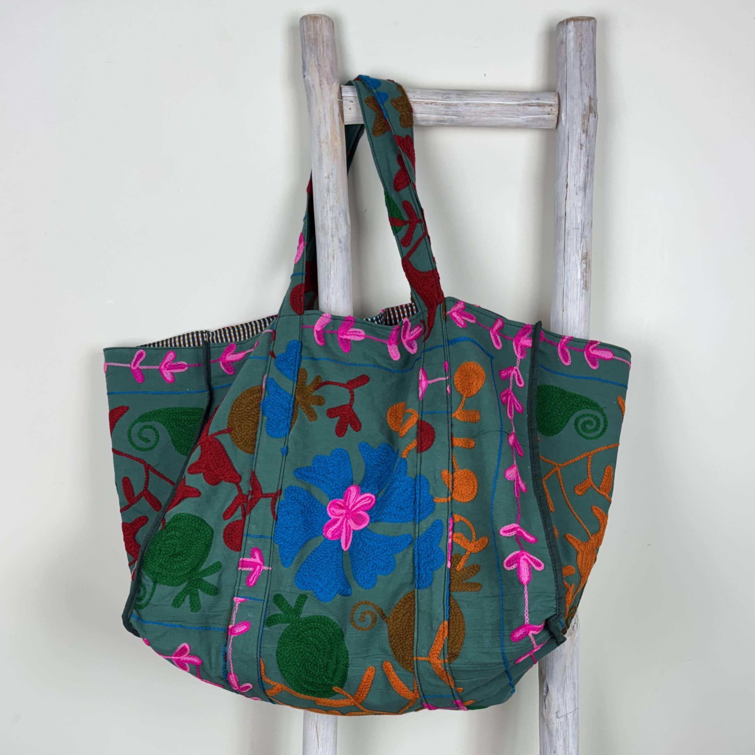 Maison Lilo - Wholesale Tote Bag - Women's - Large cotton Capri Khaki tote bag, embroidered Suzani, cotton lined0