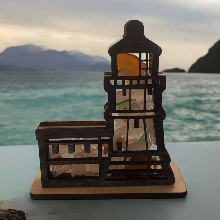 Vitrine d'ombre en verre de mer du phare de Split Rock, grande pour la vente par Sea Glass Displays