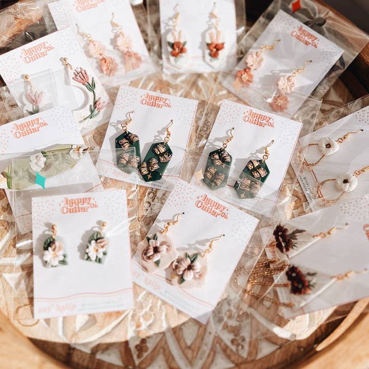 Happy Cutter Co - Wholesale Dangle Earrings - Crushed Glass Ocean Breeze Shell Summer Clay Earrings3