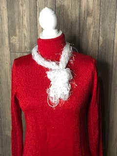 Bufanda LaPetite Infinity en blanco puro, hecha a mano para venta al por mayor de Scarves of Westwood