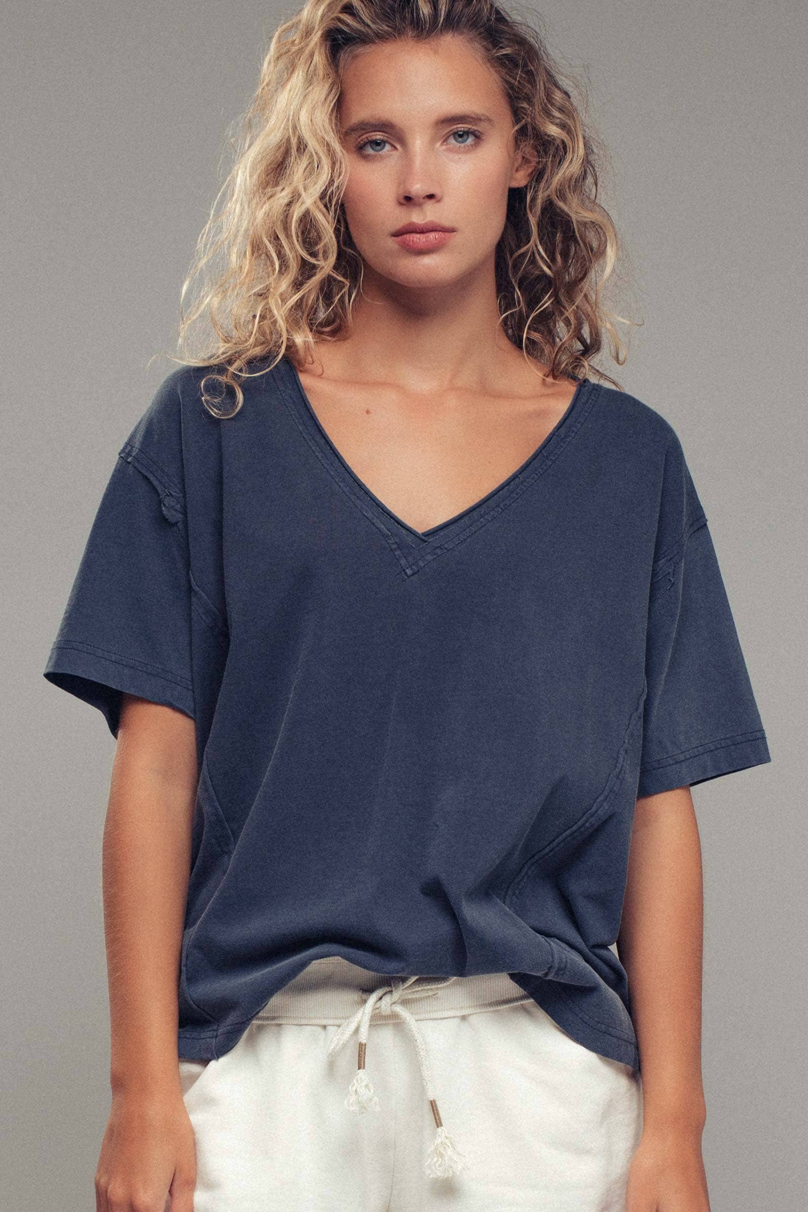 Urban Daizy - Wholesale T-Shirt - Women's - Vintage Wash V-Neck Cotton Tee22