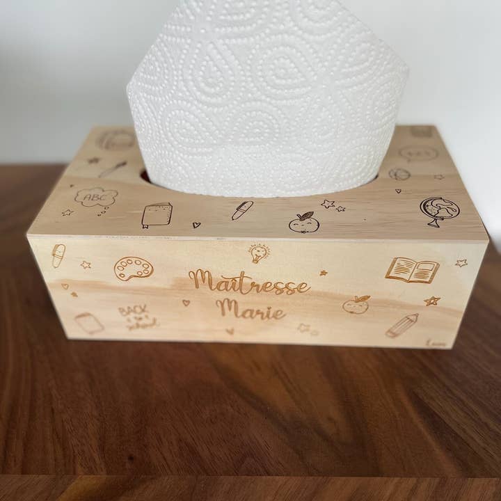 ATELIER MFK - Venta al por mayor Cajas de pañuelos - Regalo personalizado para maestra | Caja de pañuelos | Regla