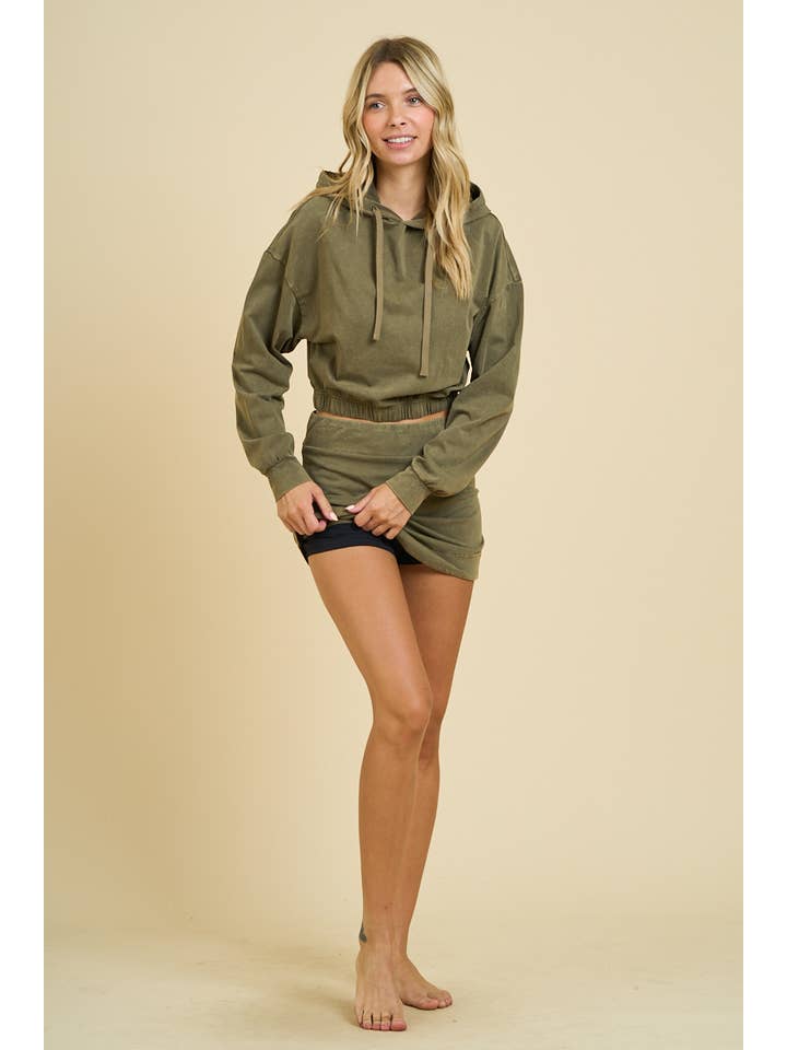 ANWND - Vendita all'ingrosso Completo top e gonna - Donna - 7220SET - SET FELPA CORTA LAVATA CON CAPPUCCIO E GONNA8