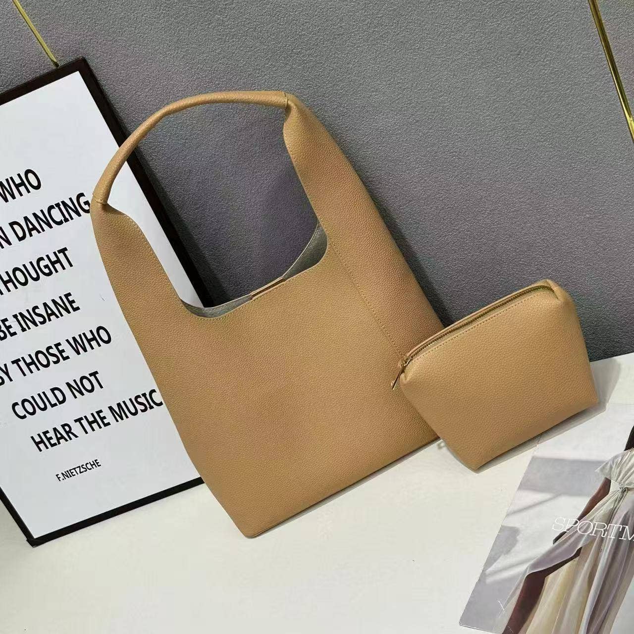 Pretty Persuasions – Engroshandel Skuldertaske – til kvinder – P25002 Hobo-taske i mikrofiberlæder med kosmetikpung2