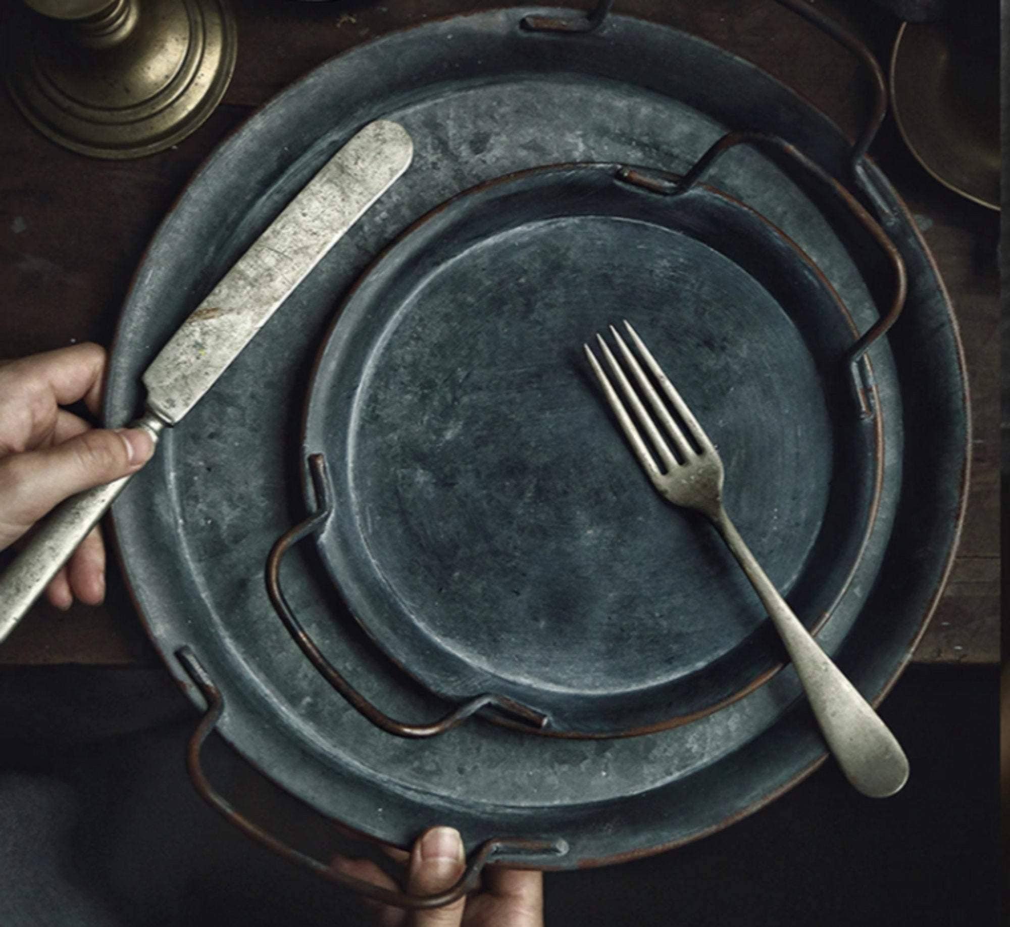 Homerely (We Cover All Import Duties) - Wholesale Serving Tray - European Retro Metal Plate With Handles3