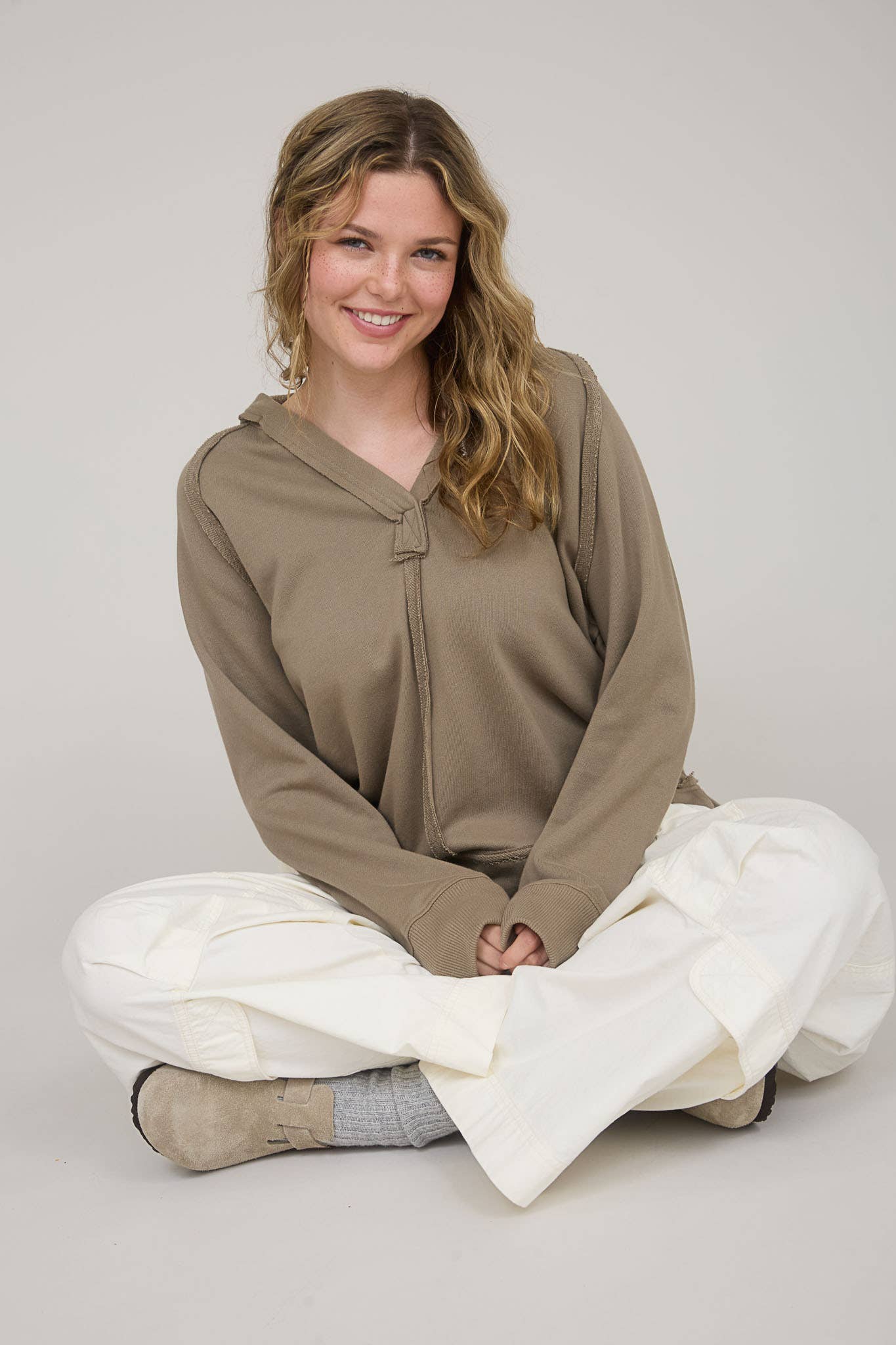 Blu Pepper – wholesale Knit top – Women's – HOODED V NECK RAW EDGE LONG SLEEVE KNIT TOP14