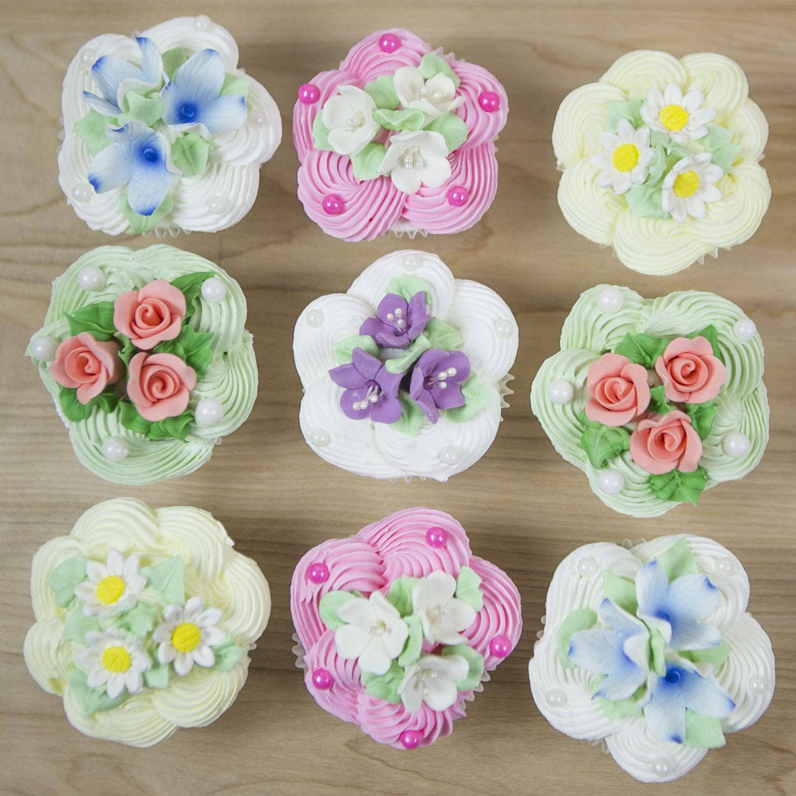 Global Sugar Art - Wholesale Taart/cupcaketopper - Eetbare Madeliefje Taartdecoraties, Witte en Gele Suikerbloemen, Onbedraad 1 Inch, Madeliefje Cupcake Toppers, Eetbare Bloemen Taartdecoraties door Chef Alan Tetreault, Global Sugar Art8