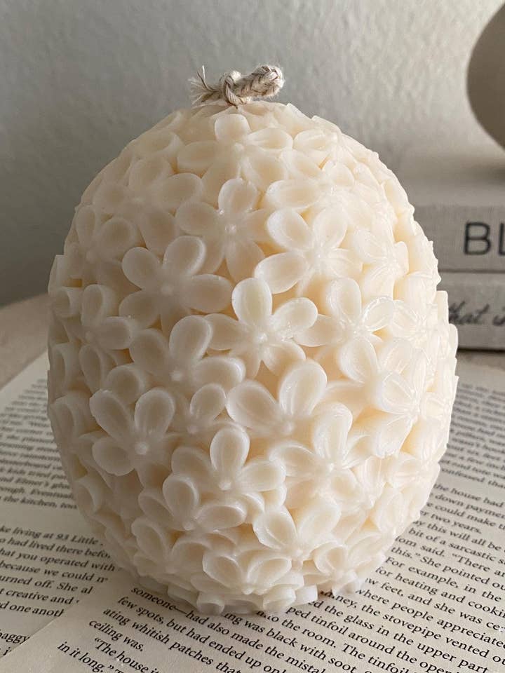 Easter Flower Egg Soy Candle For Home Decor for wholesale by MikuniCandle