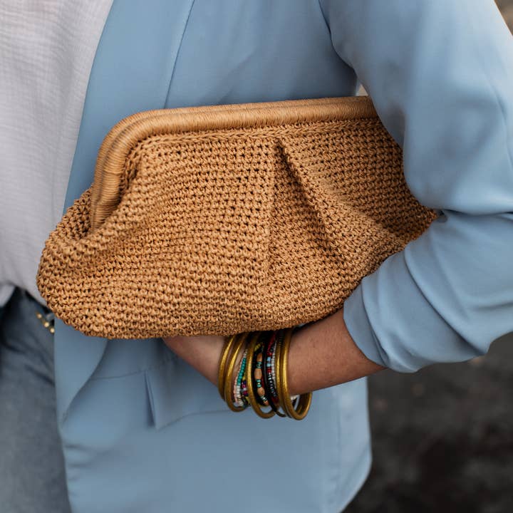 AND-selects Artisan Elegance - Wholesale Clutch Bag - Women's - Raffia clutch bag, Beige raffia pouch bag