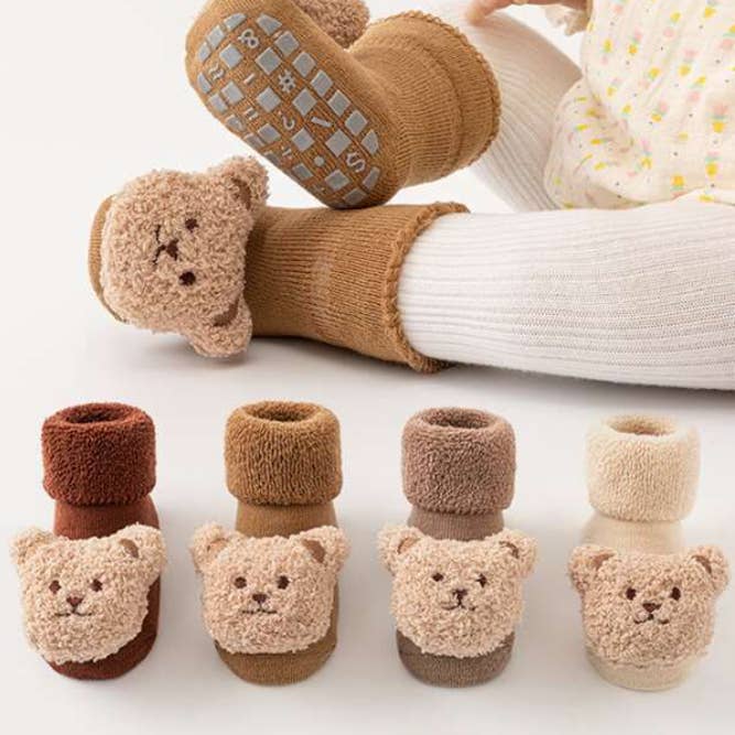 4 par skridsikre lær at gå-sokker til baby for engroshandel hos Miss Q Baby