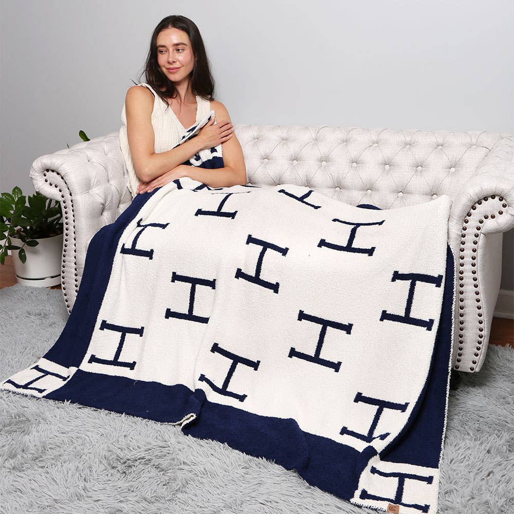 Sensibling Corp. - Wholesale Keychain - Women's - Initial Monogram Patterned Reversible Throw Blanket28