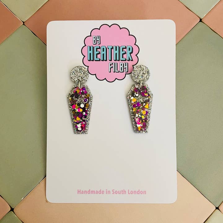 Sarg-Glitzer-Harz-Ohrringe für den Großhandel von By Heather Filby