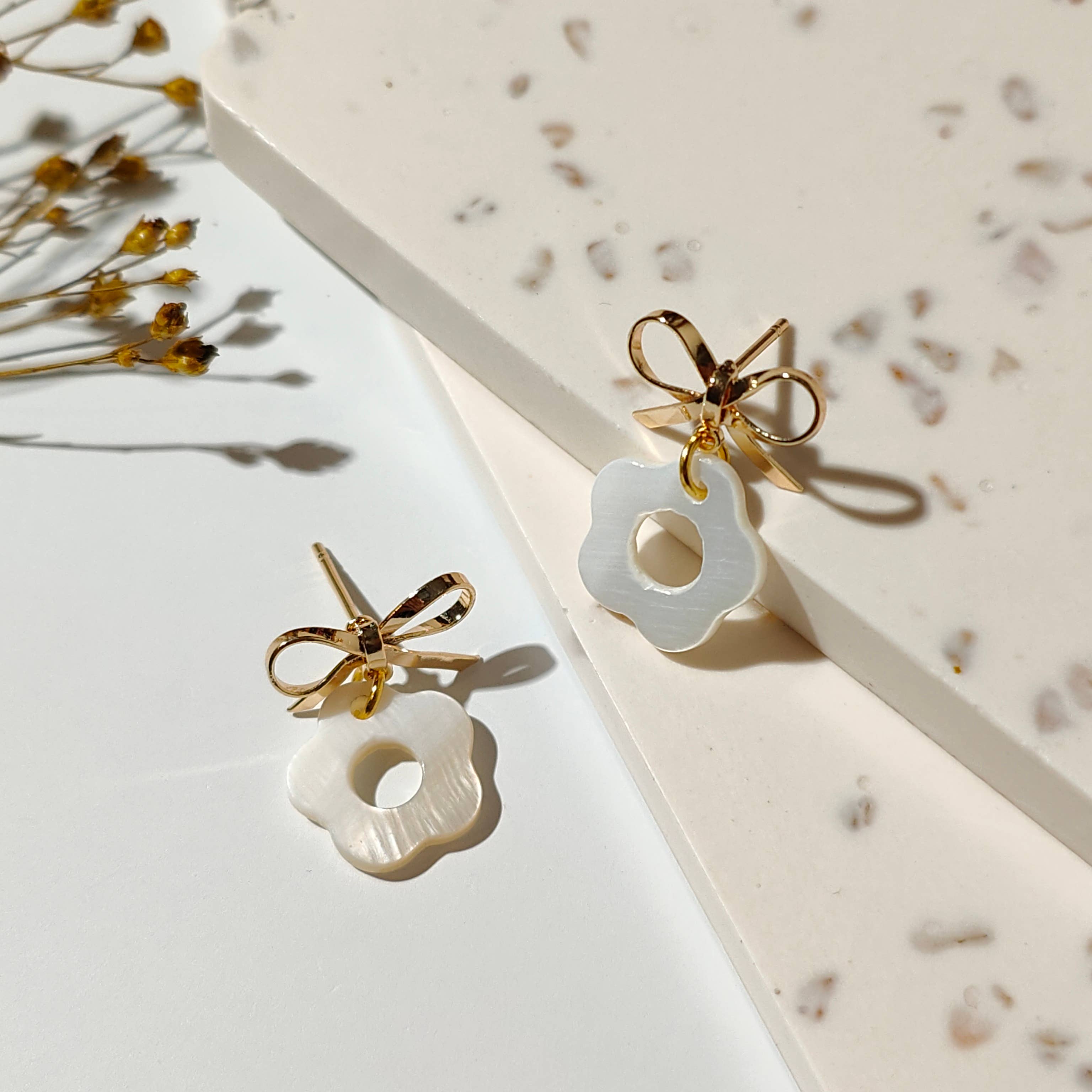 Vachana – wholesale Stud/post earrings – Shell Flower Bowknot Studs1