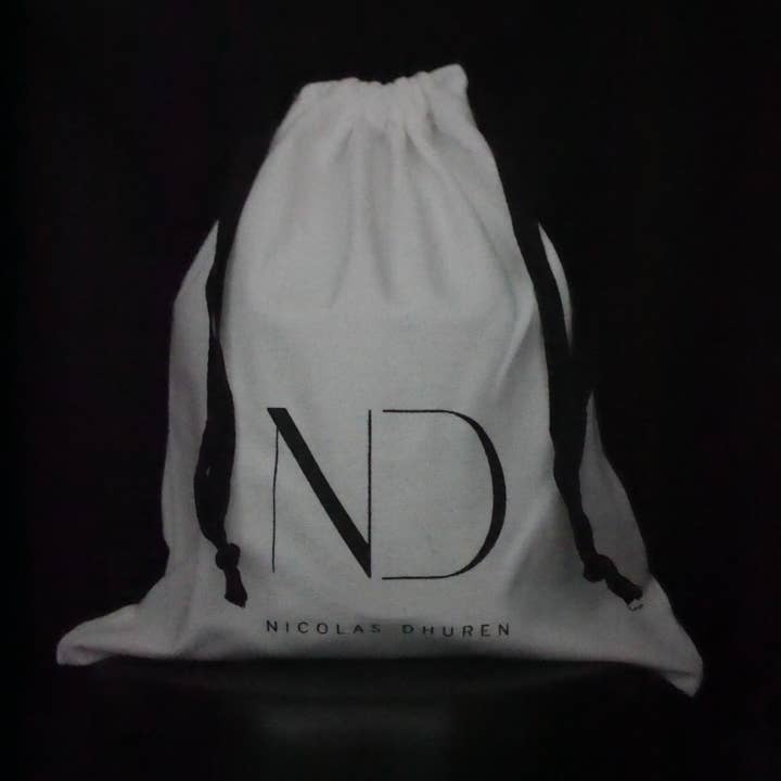 Nicolas Dhuren Home Fragrance – Engroshandel Gavelys – Duftlys Træagtig 800g - Sort Eg