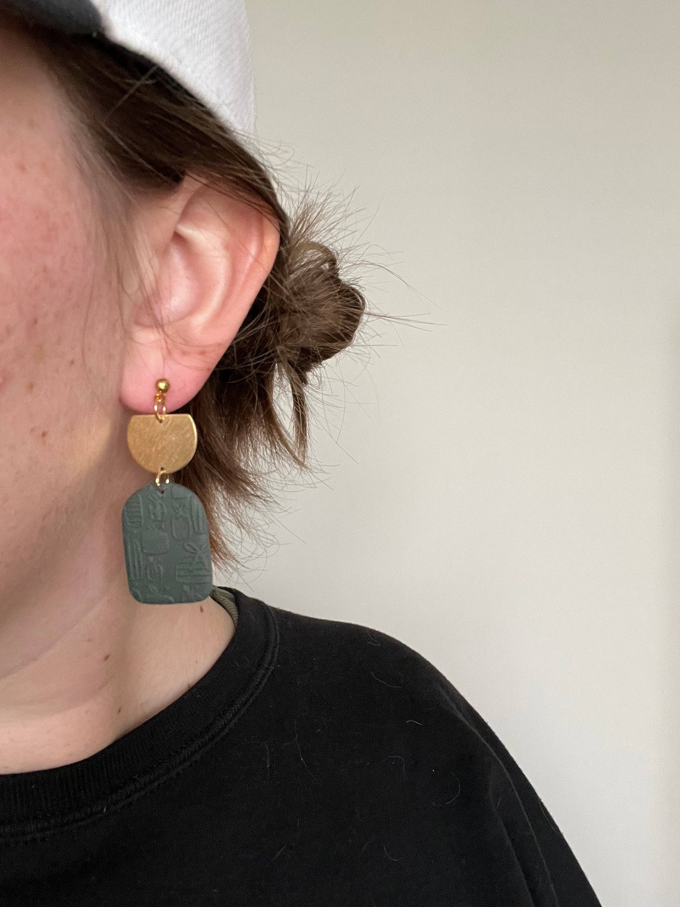 Happy and Hannahmade - Wholesale Dangle Earrings - Kelly Dangles2