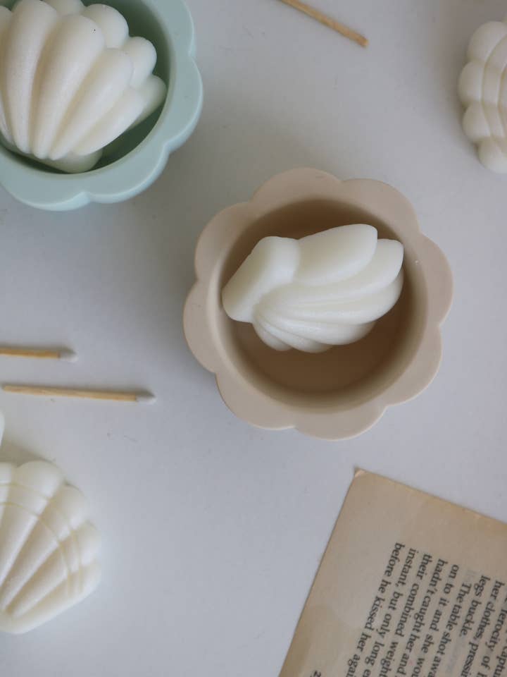 Portagioie floreale per la vendita all'ingrosso da parte di Mae Fleur