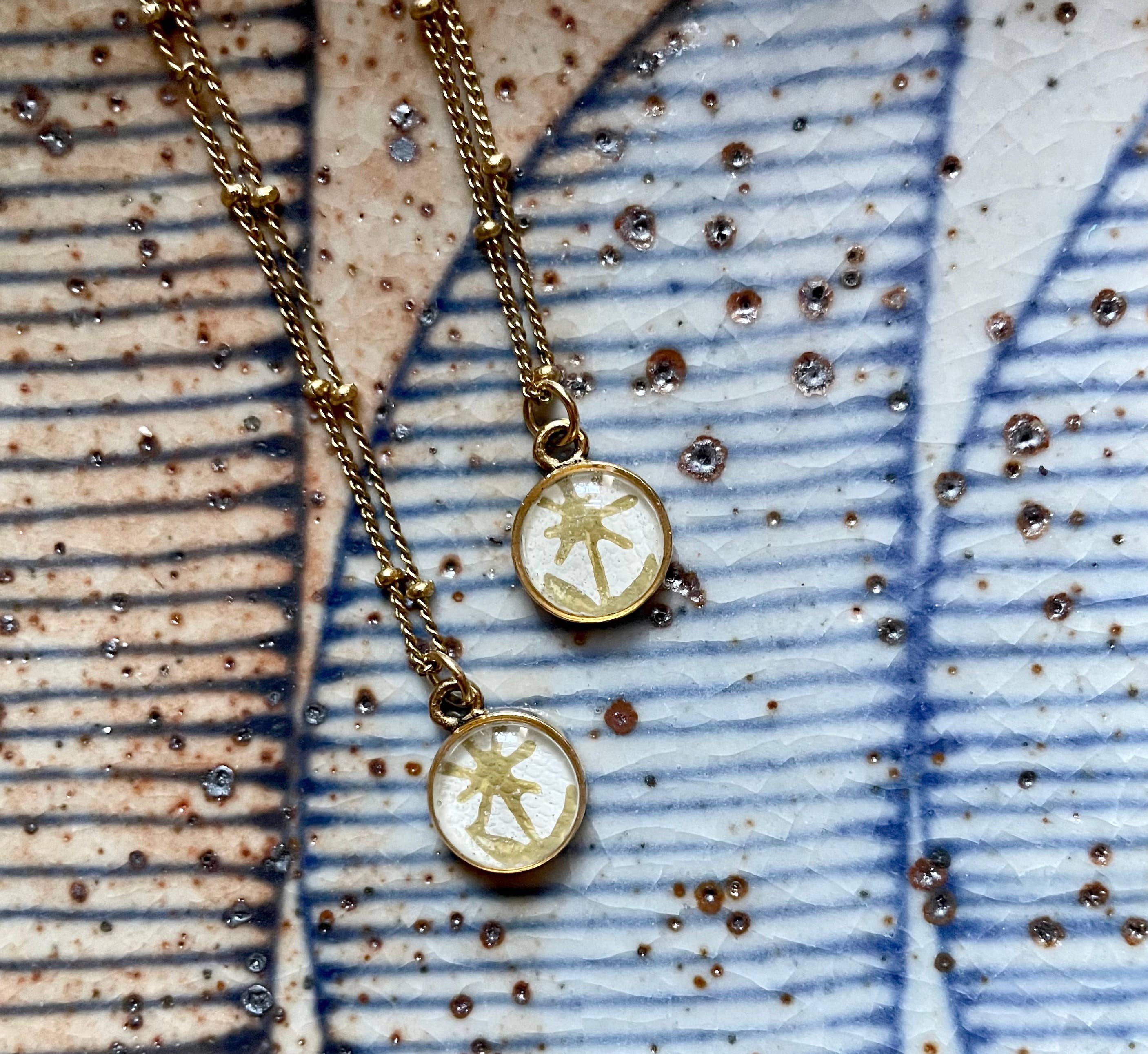 joeyfivecents - Wholesale Pendant/charm necklace - Tiny gold pendant flower necklace - whimsical, garden inspo4