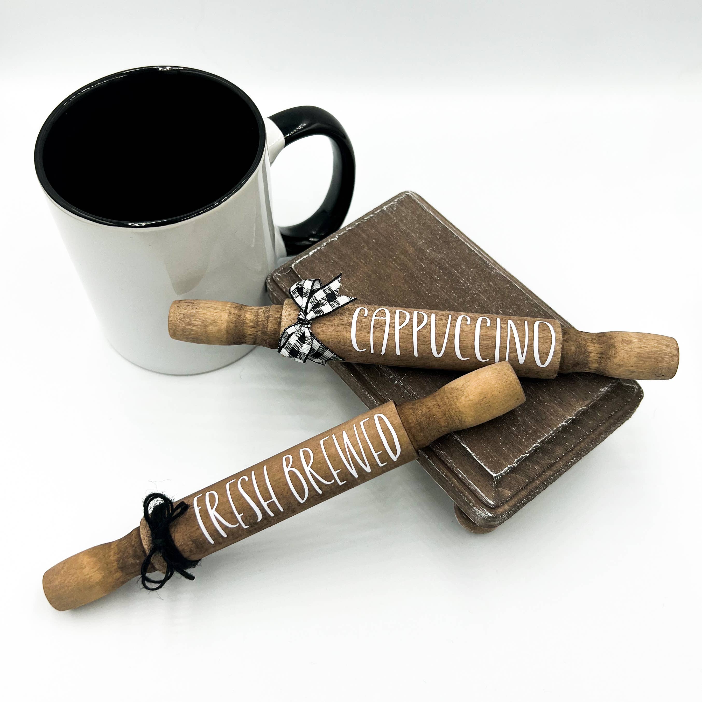 Ruaille Buaille Co - Vente Décorations de table - Décor bar à café | Plateau à étages avec mini rouleaux à pâtisserie | Décor neutre pour la maison3