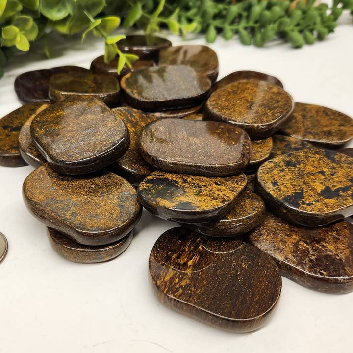Meraki Gemstones - Wholesale Spiritual Stone/Crystal - Bronzite Flat Smooth Stones (0.5kg/1.1lbs)-45x35x7mm3