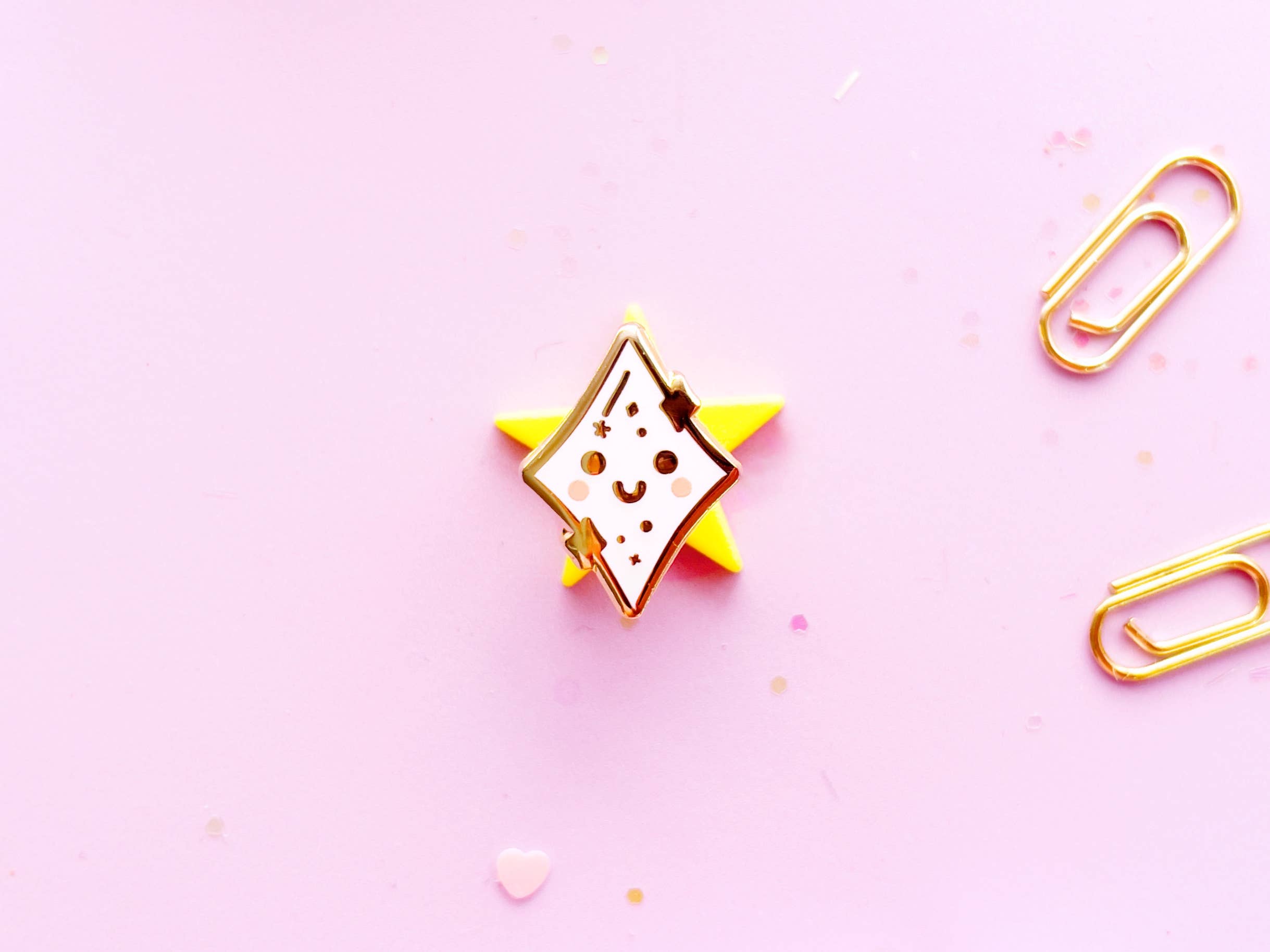 Jino's Art - Wholesale Lapel Pin/Button - Mini set of star and sparkle hard enamel pins - in white3